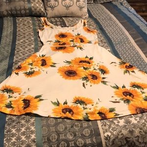 Sleeveless sunflower dress